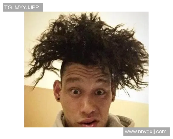 足球明星们的奇特发型大盘点让你惊叹不已的创意造型与个性风格